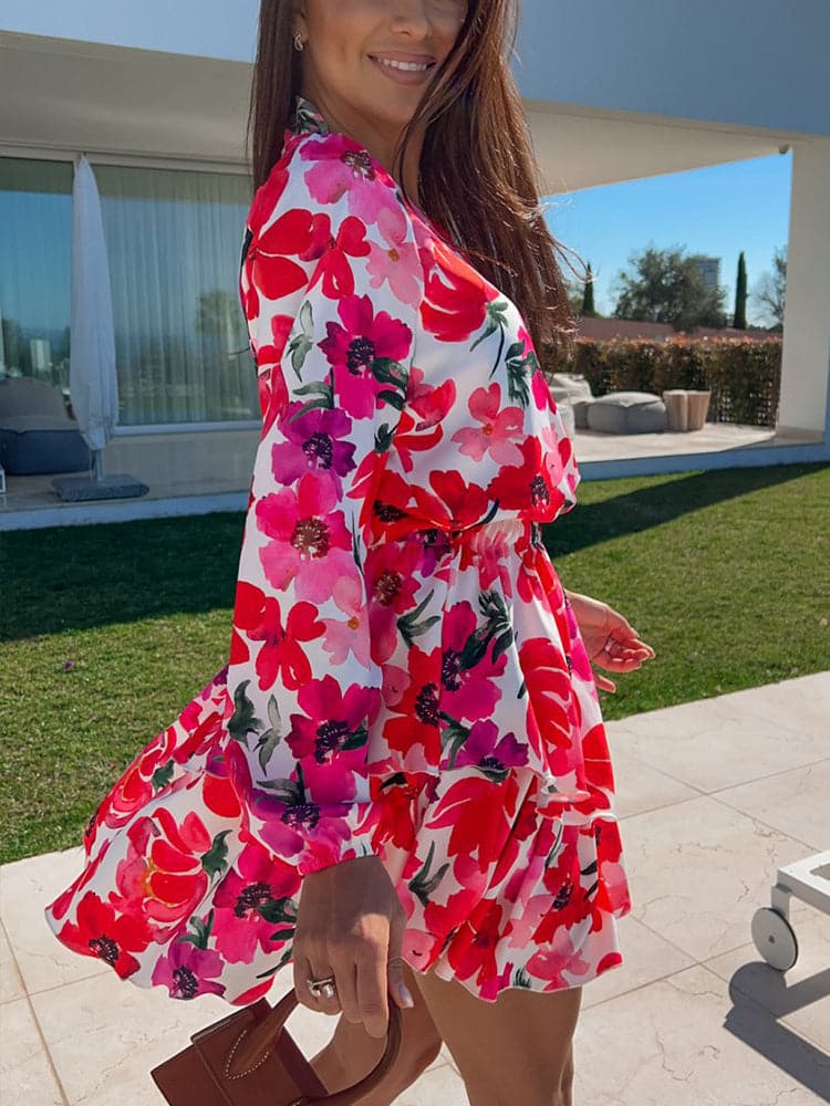 EP | Nouvelle mini-robe élégante avec décolleté en V et bordure à volants