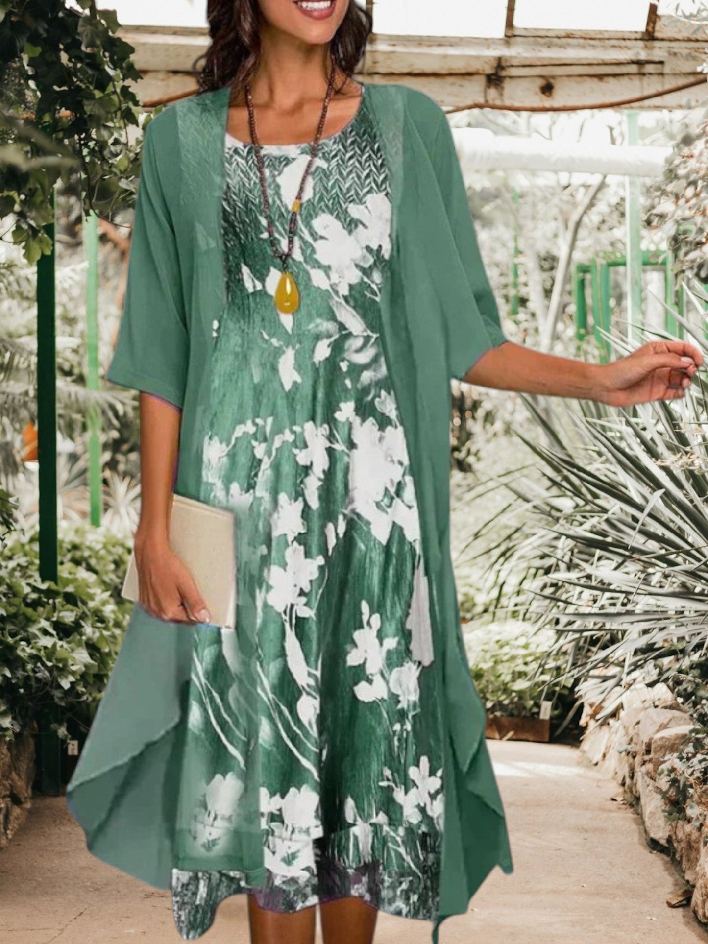 EP | Mini robe fleurie à manches courtes avec un style blazer sur mesure