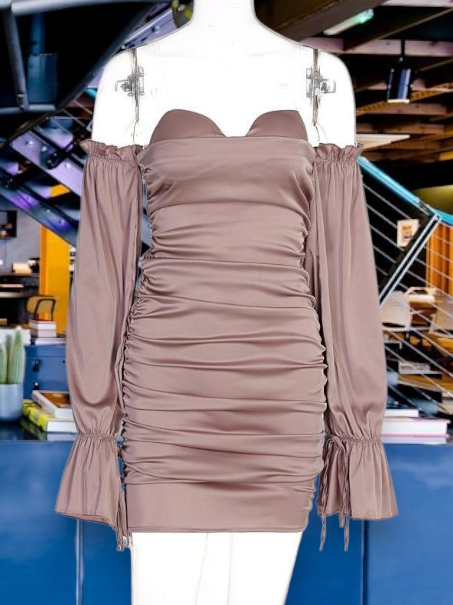 EP | Off-the-shoulder Robe pour femme avec détails à volants en tissu extensible Mini-robe