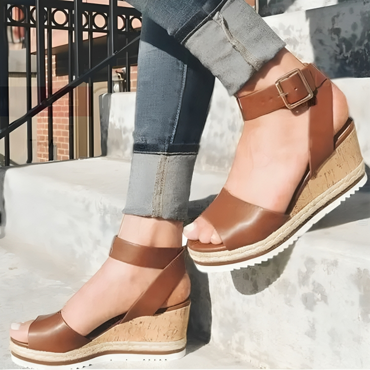 EP | | Sandales élégantes avec talon compensé