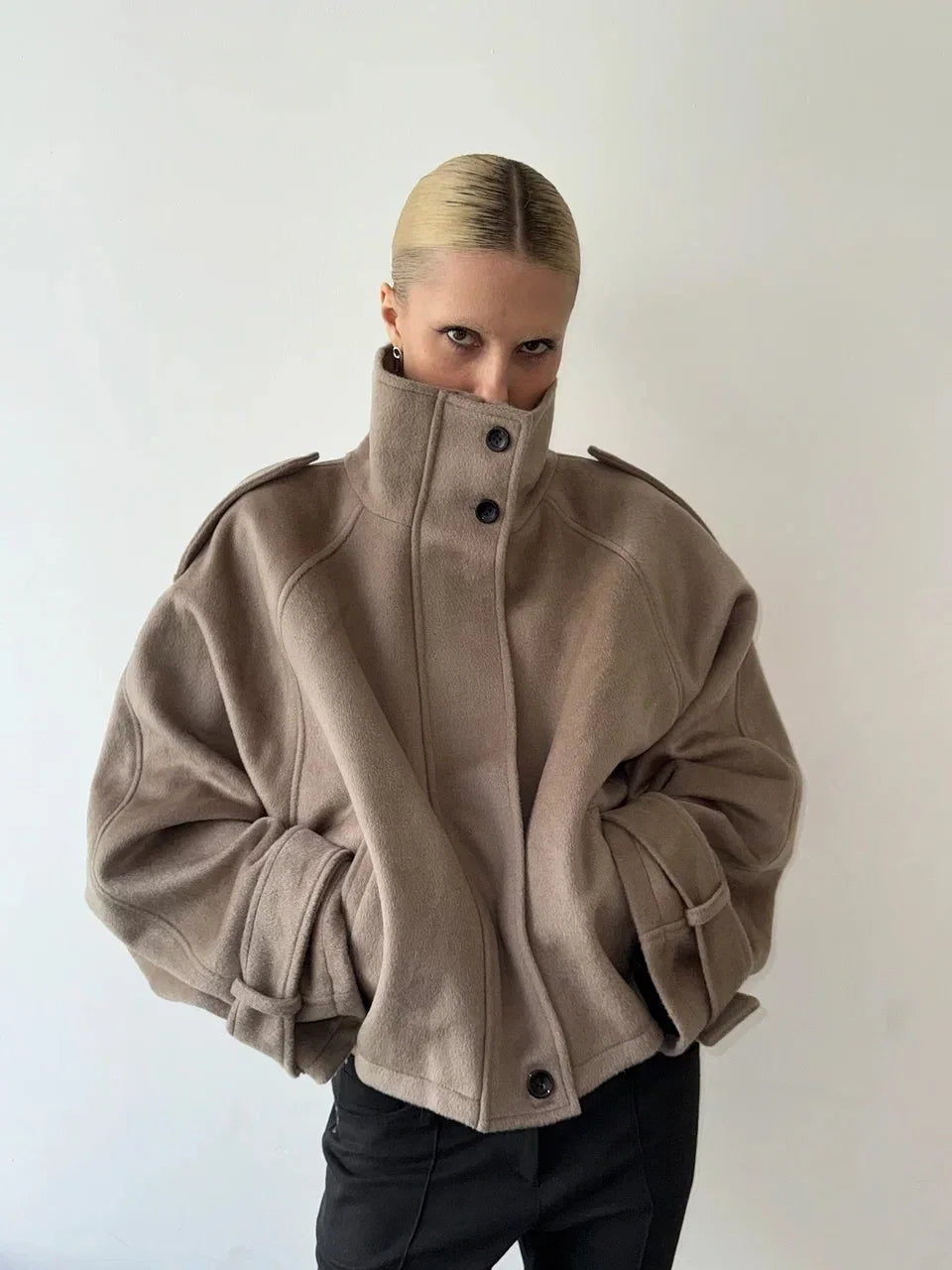 Moderne et minimaliste Veste