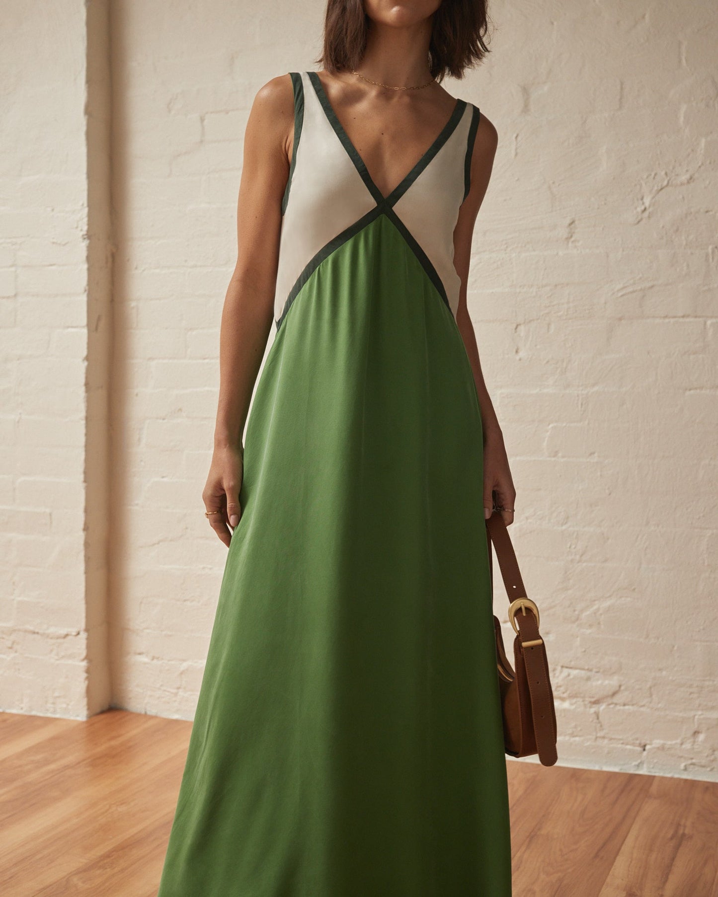 EP | Robe maxi légère avec décolleté en V
