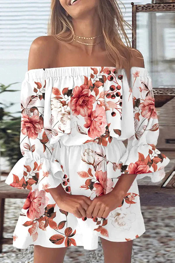 EP | It All Begins with Love Mini-robe imprimée à épaules nues
