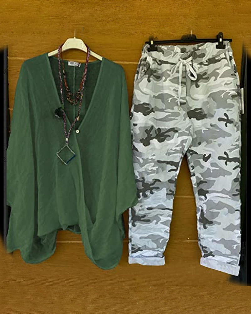ND | Ensemble pantalon et blouse avec motif camouflage