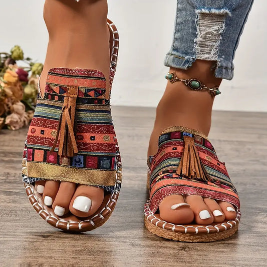EP | | Sandales plates de style ethnique avec pompon