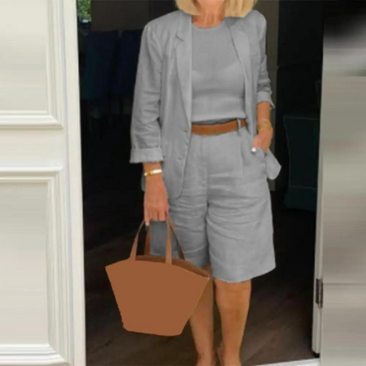 ND | Ensemble luxueux blazer et short pour femme