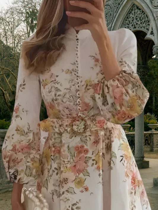 EP | Mini Robe Fleurie avec Détails du Bouton Manches Longues