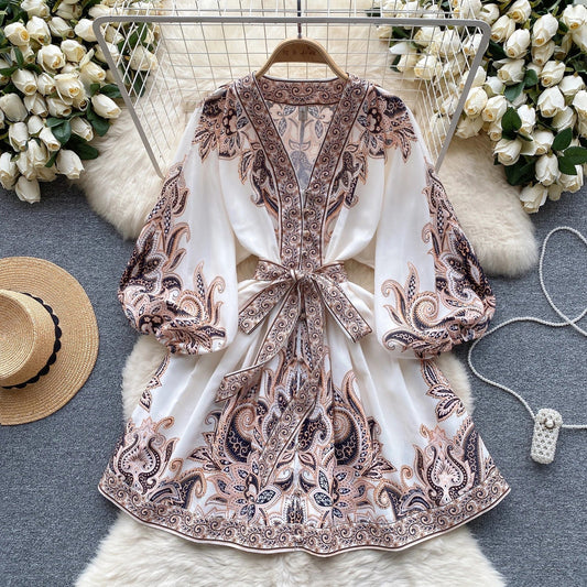 EP | Mini-robe élégante à l'imprimé vintage, manches bouffantes en ligne A et décolleté en V