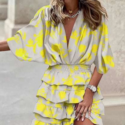 EP | Mini-robe casual femme col V avec manches Batwing et ourlet à volants pour l'été et les fêtes