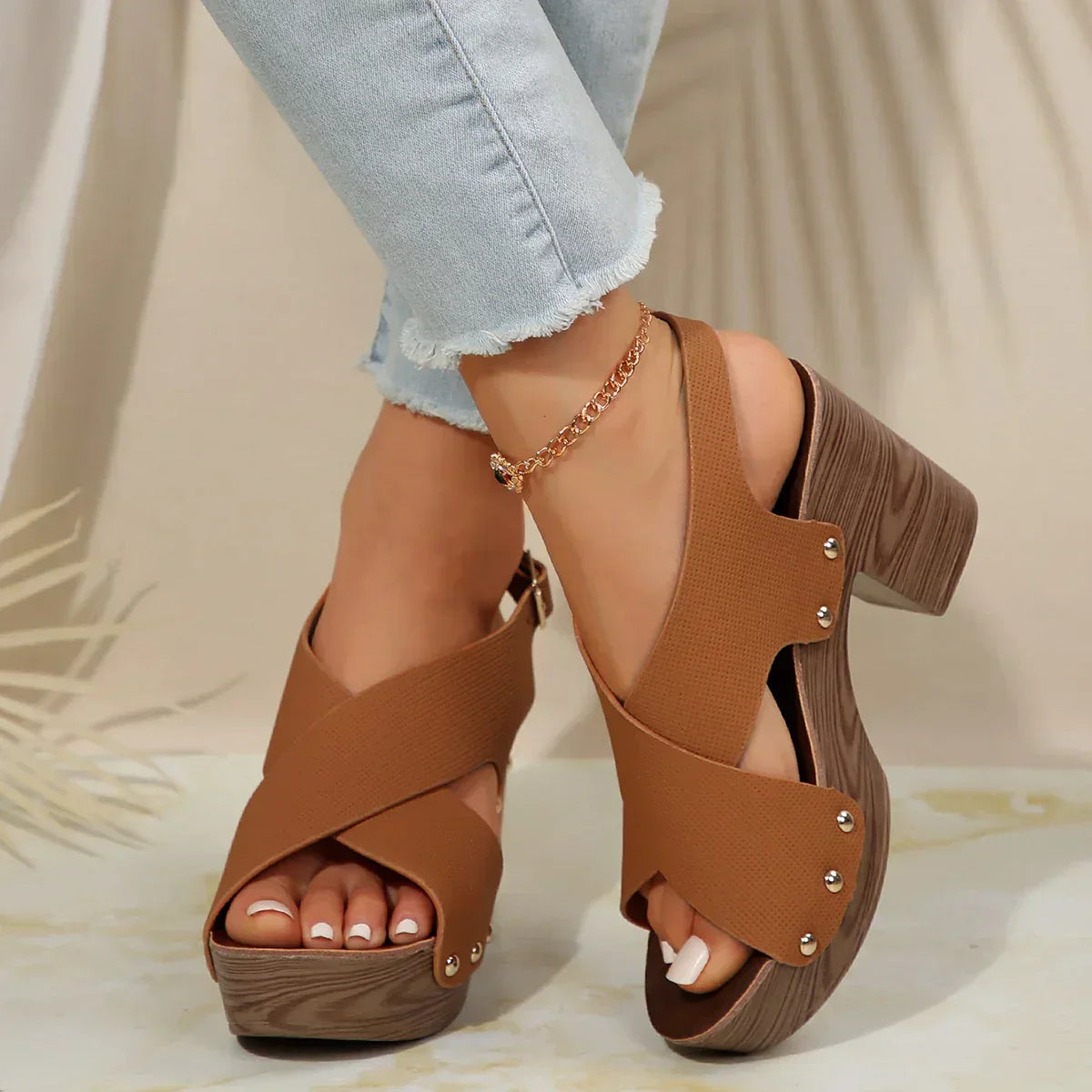 EP | Sandales à talons rehaussés