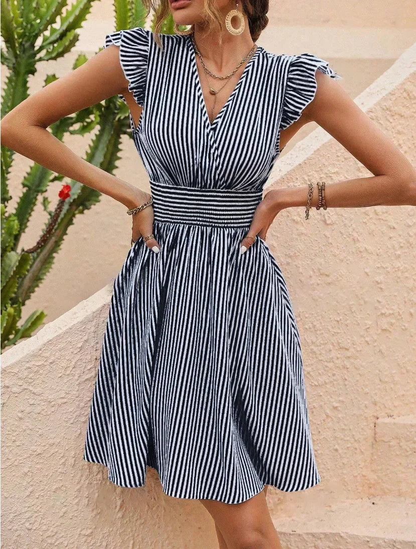 EP | Robe d'été pour femme à rayures et manches papillon Mini-robe de vacances à la mode dans le style européen