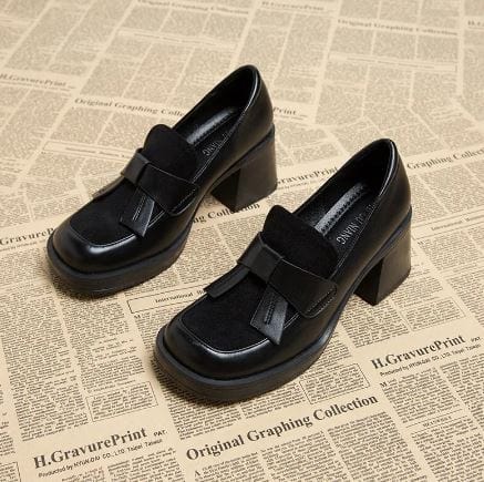 EP | - Chaussures en cuir encombrantes