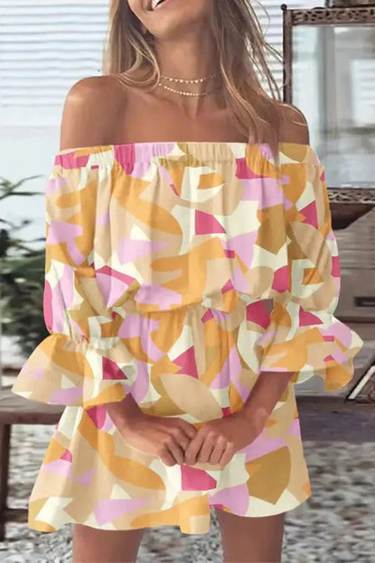 EP | It All Begins with Love Mini-robe imprimée à épaules nues