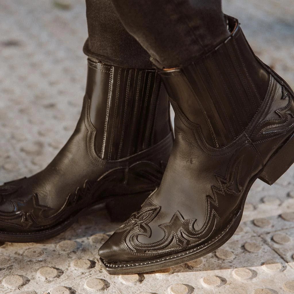 EP | Chaussures à bouts pointus avec design de broderie
